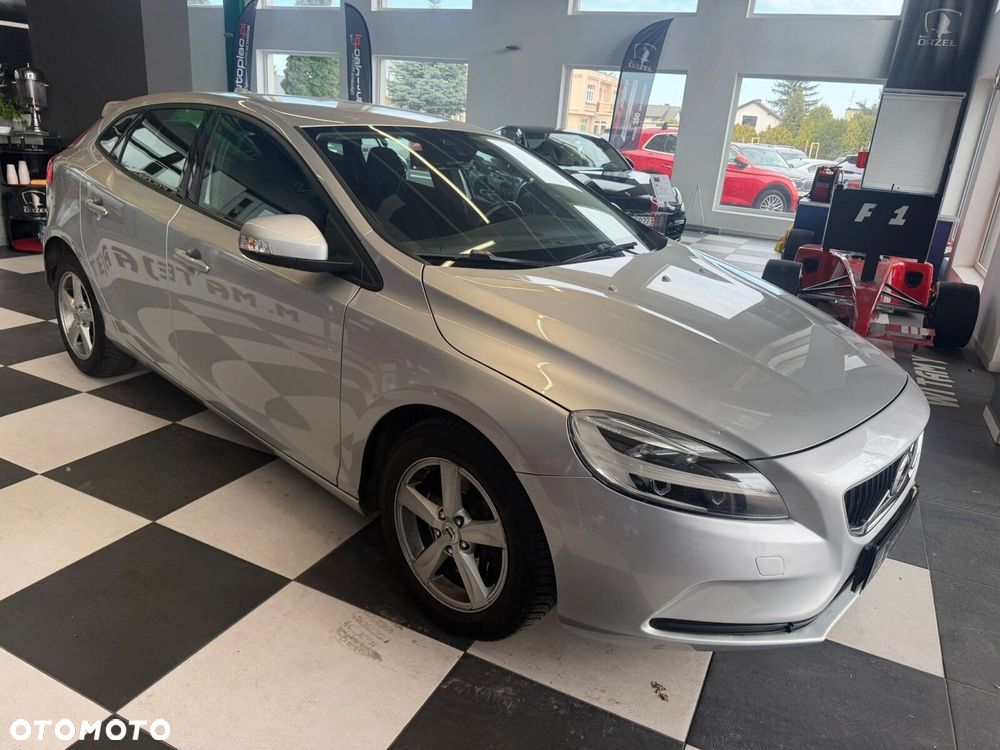 Volvo V40 - 13