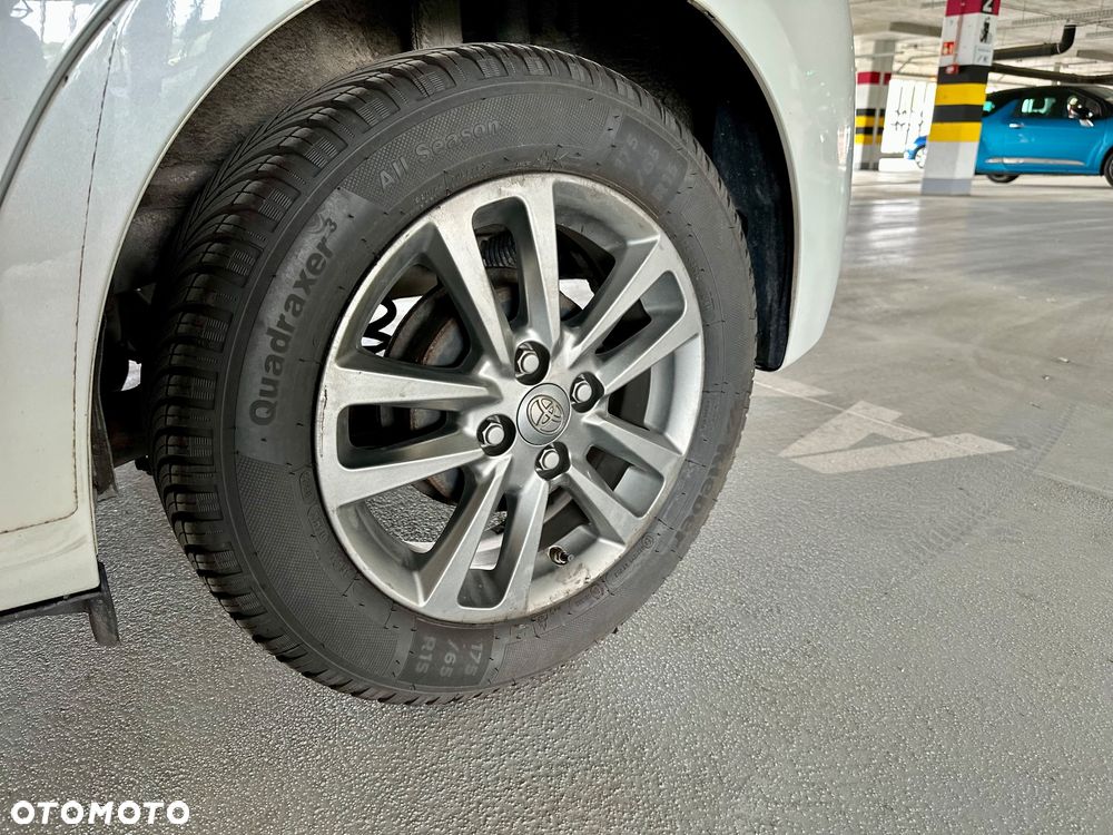 Toyota Yaris - 11