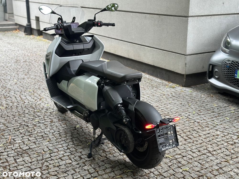 BMW CE 04 - 6