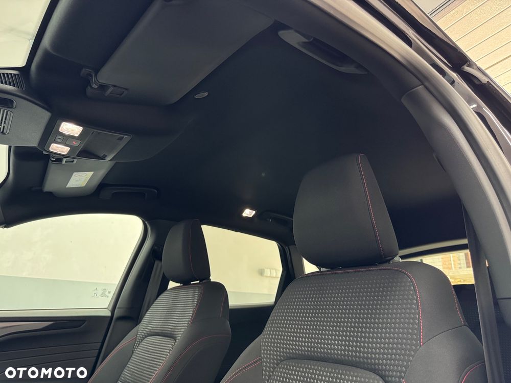 Ford Kuga 1.5 EcoBlue ST-LINE - 22