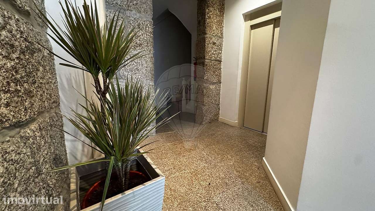 Apartamento T1 para arrendamento - Grande imagem: 2/19