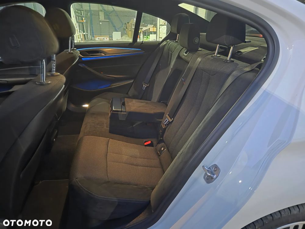 BMW Seria 5 520d Efficient Dynamics M Sport sport - 13