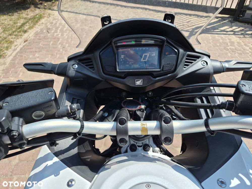 Honda VFR - 15