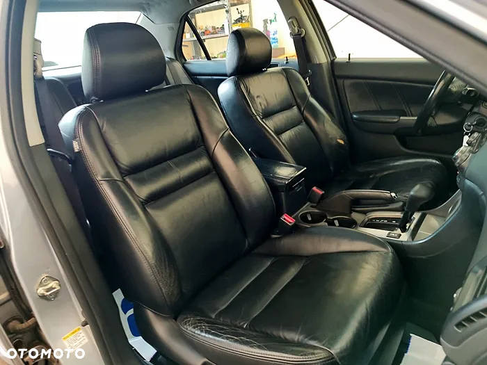 Honda Accord 3.0 V6 EX - 40