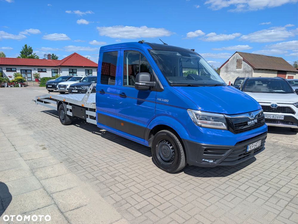 MAN TGE 3.180 Volkswagen Crafter 7 osób Autolaweta Dubel kabina - 9