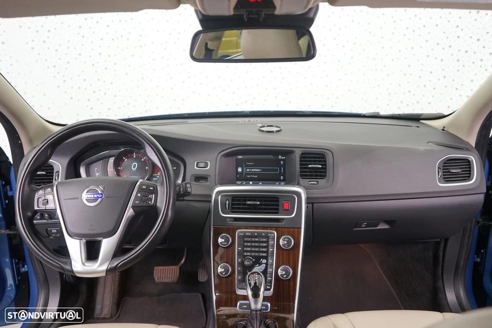 Volvo V60 2.4 D6 Summum AWD Phev - 16