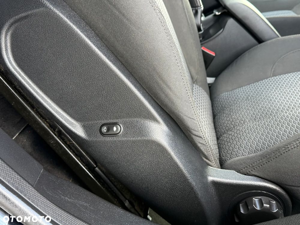 Ford Mondeo 2.0 TDCi Champions Edition - 33