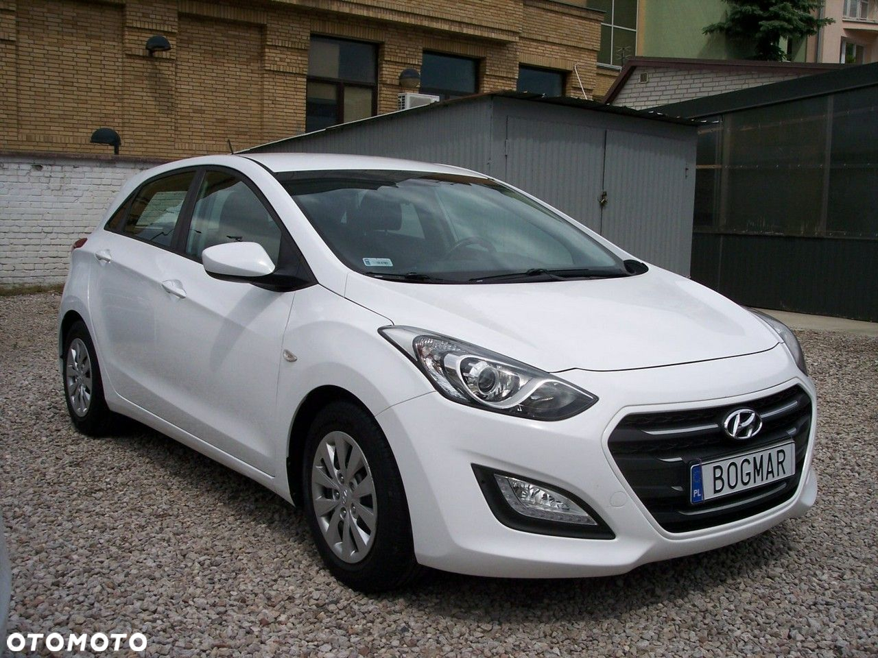Hyundai i30 1.4 CRDi Classic + - 6