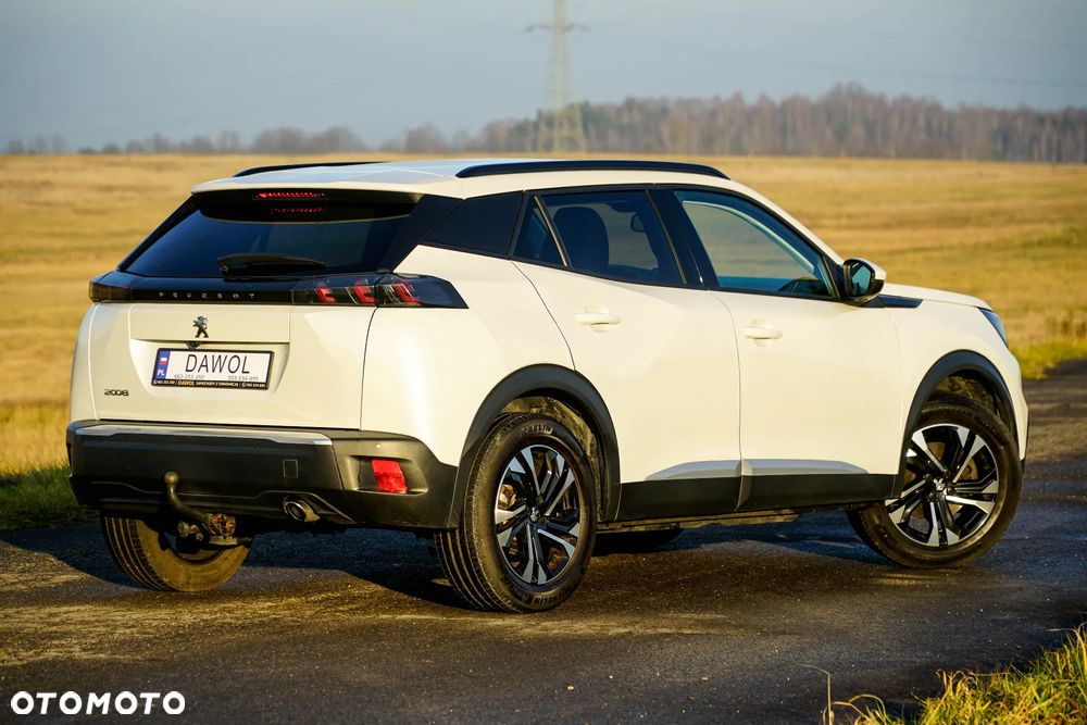 Peugeot 2008 - 11