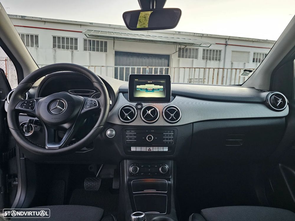 Mercedes-Benz B 180 d Urban Aut. - 6