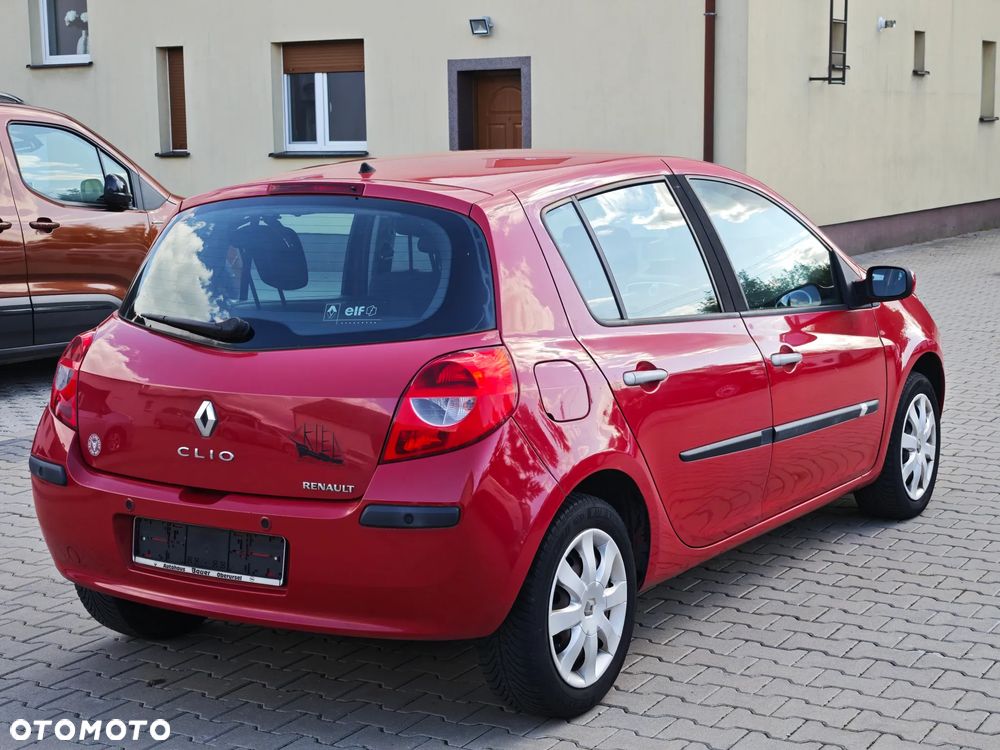 Renault Clio 1.6 16V Expression - 7