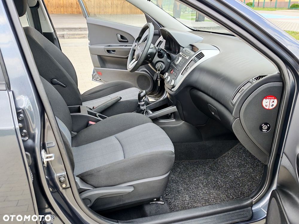 Kia Ceed 1.4 CVVT LX - 22
