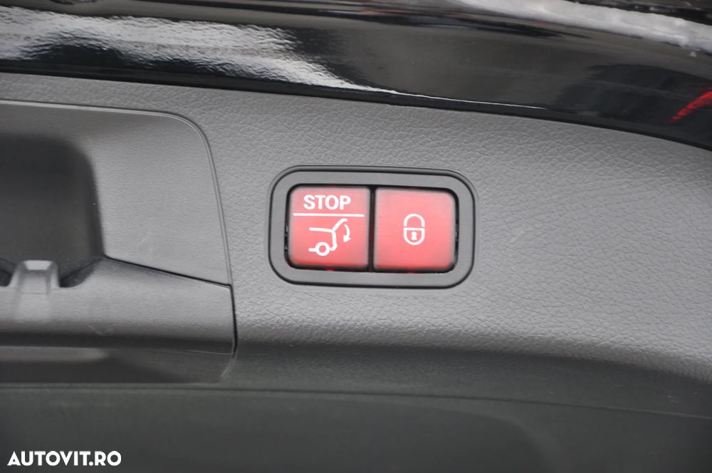 Mercedes-Benz GLA 200 d 4MATIC Aut. - 30