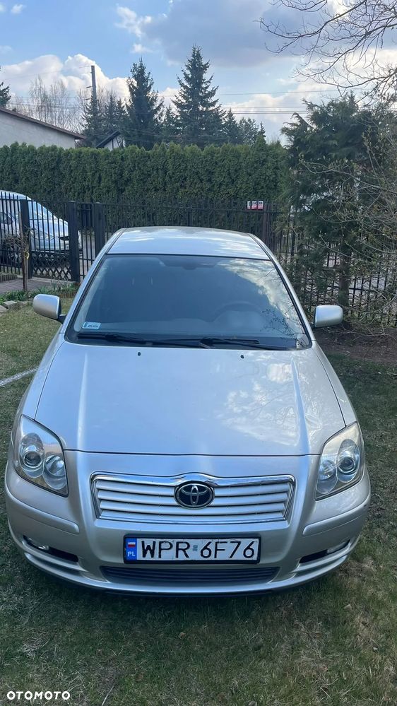 Toyota Avensis 1.8 VVT-i Luna - 14