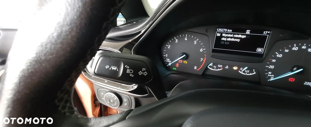 Ford Fiesta 1.1 S&S TITANIUM - 29