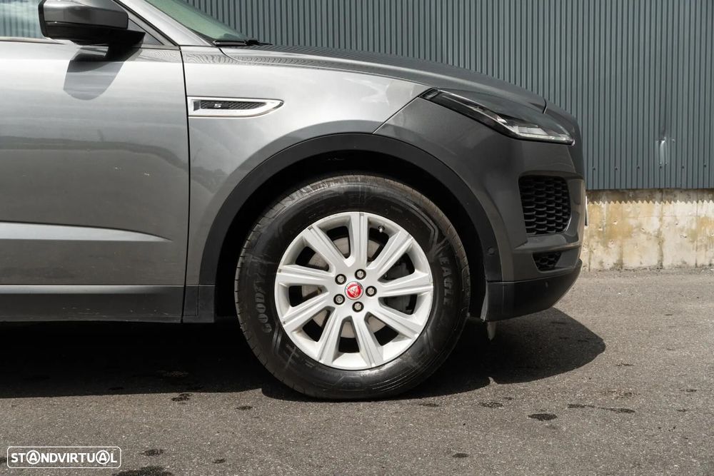 Jaguar E-Pace 2.0 i4D SE - 28