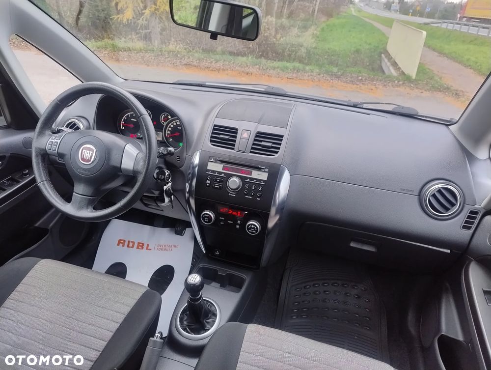 Fiat Sedici 1.6 16V 4x4 Emotion - 27