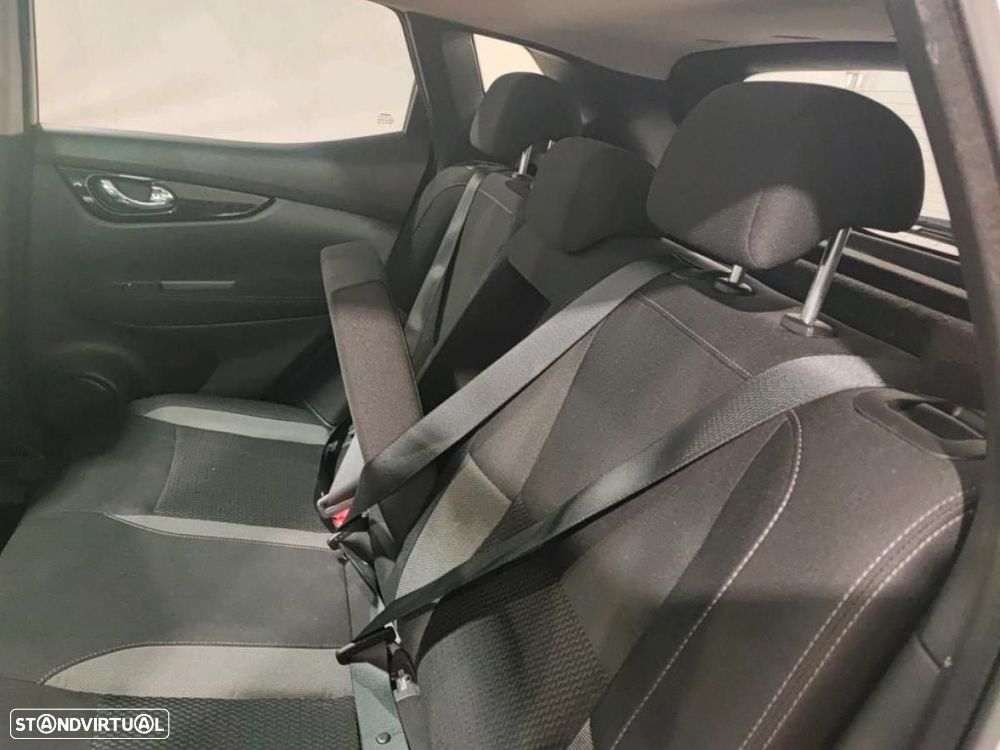 Nissan Qashqai 1.5 dCi N-Connecta Business - 4