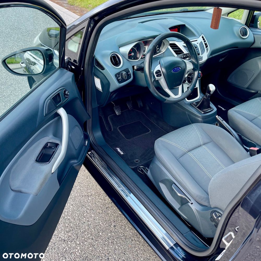 Ford Fiesta 1.25 Ghia - 7