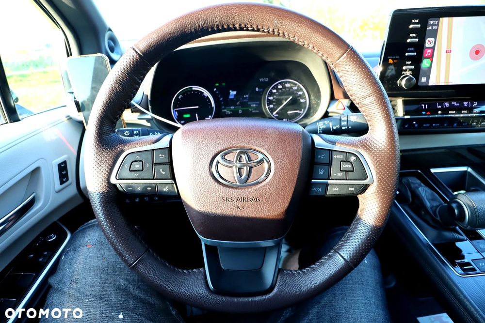 Toyota Sienna - 23