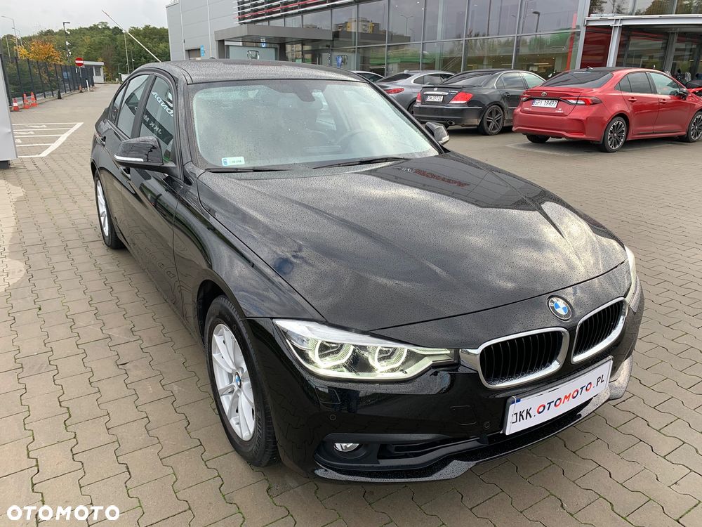 BMW Seria 3 318i Advantage - 19