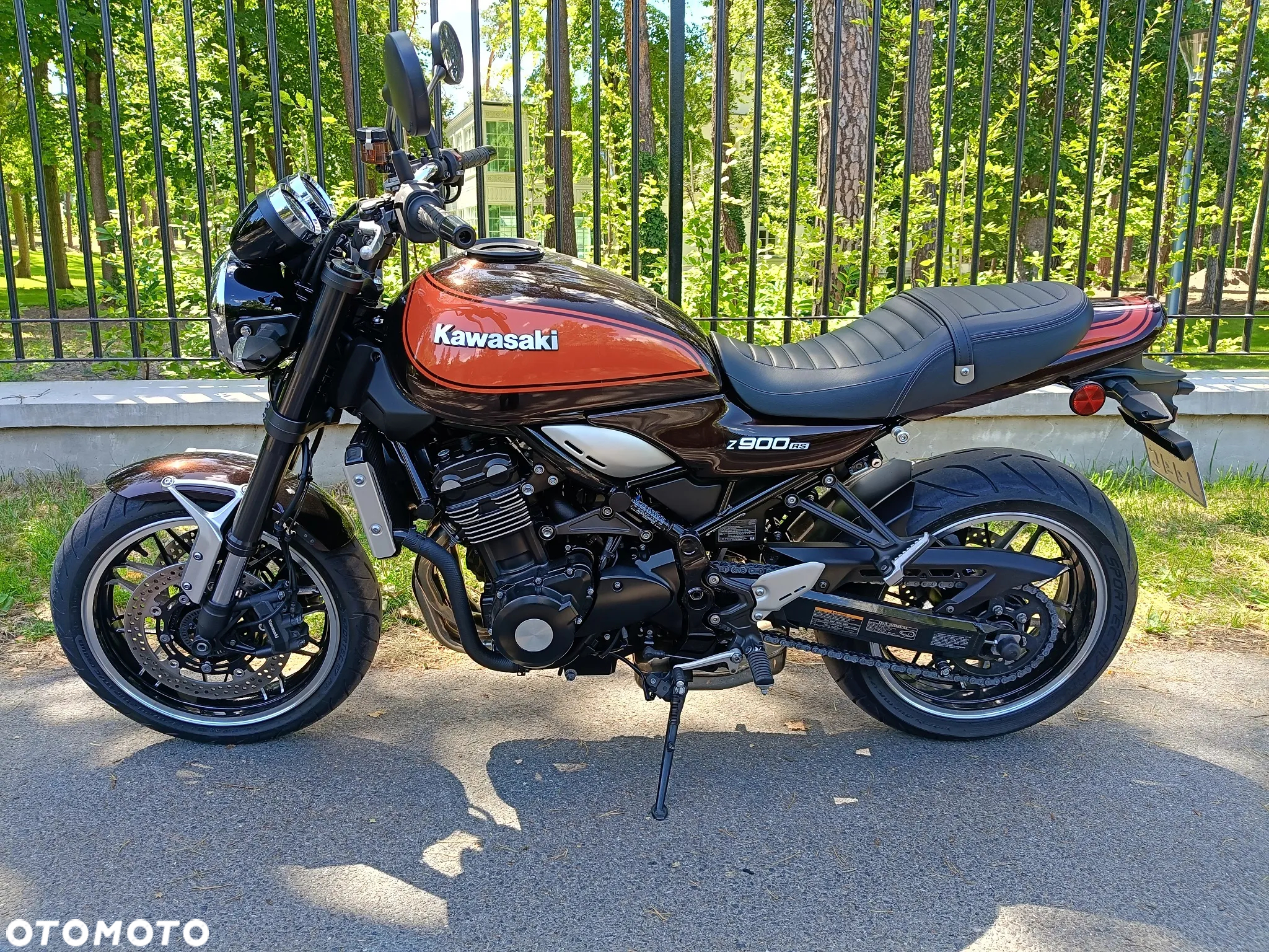 Kawasaki Z 900 RS - 3
