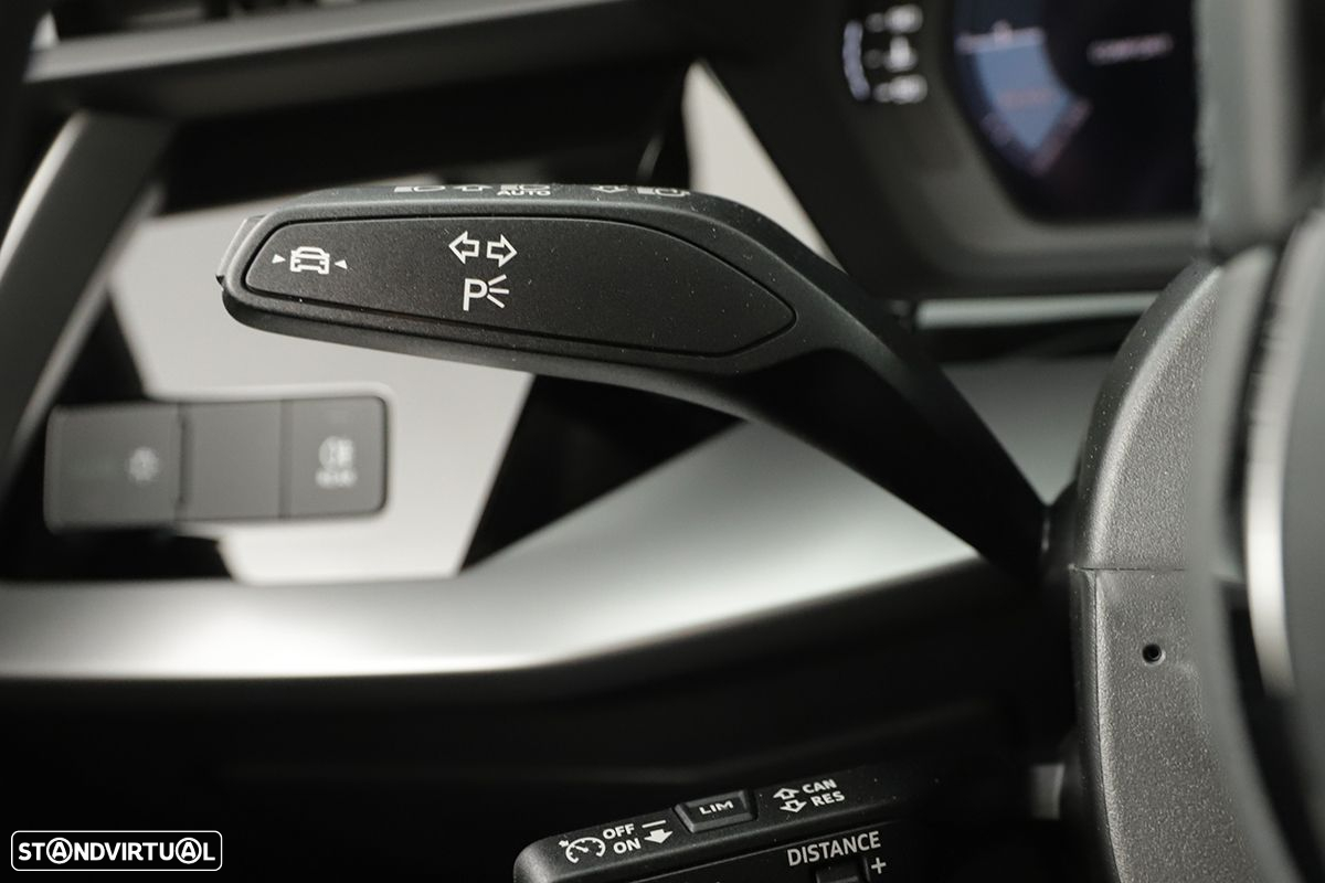 Audi A3 Limousine 30 TFSI S line - 15