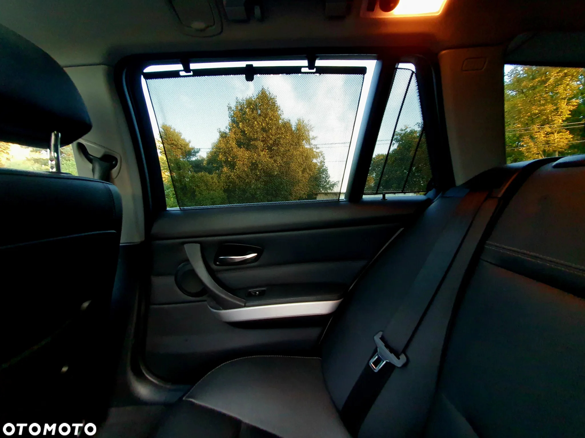 BMW Seria 3 318i - 35