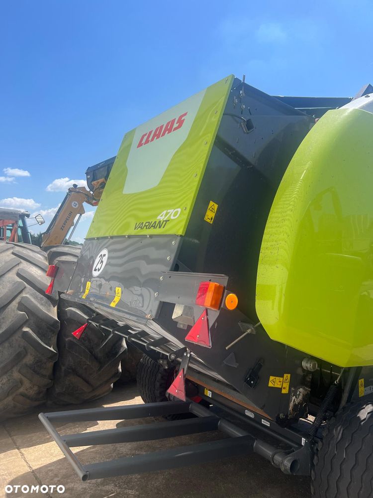 Claas Variant 470 - 3
