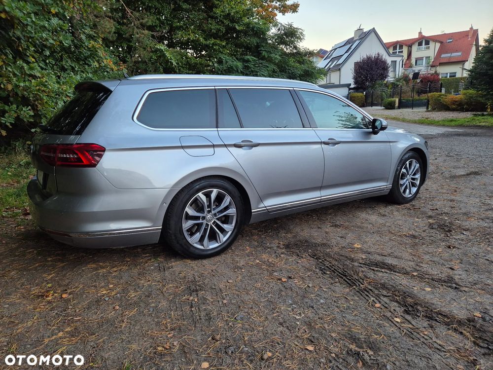 Volkswagen Passat - 10