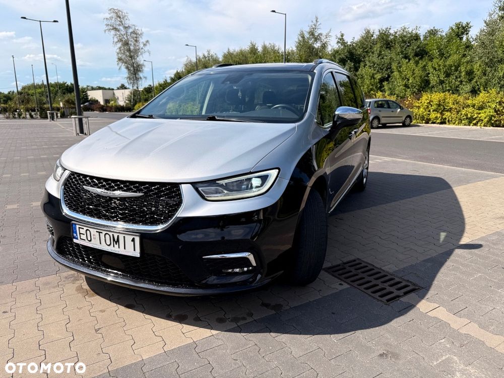 Chrysler Pacifica - 5