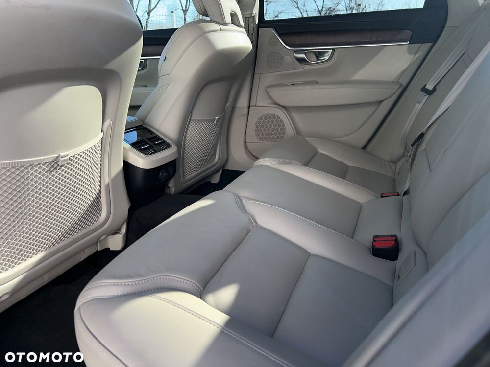 Volvo S90 - 13