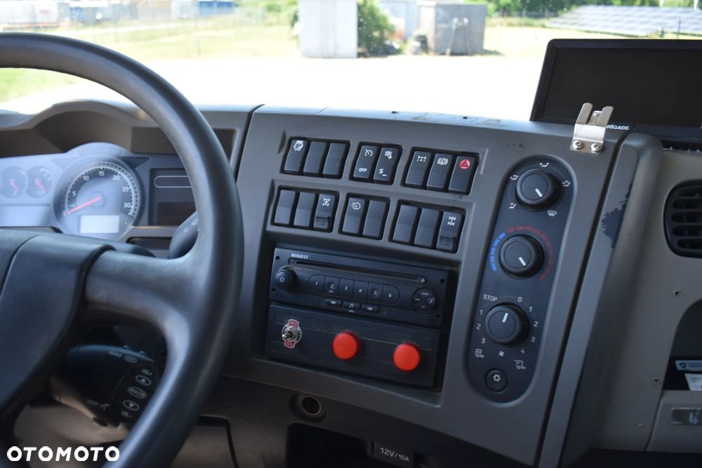 Renault Kerax - 25