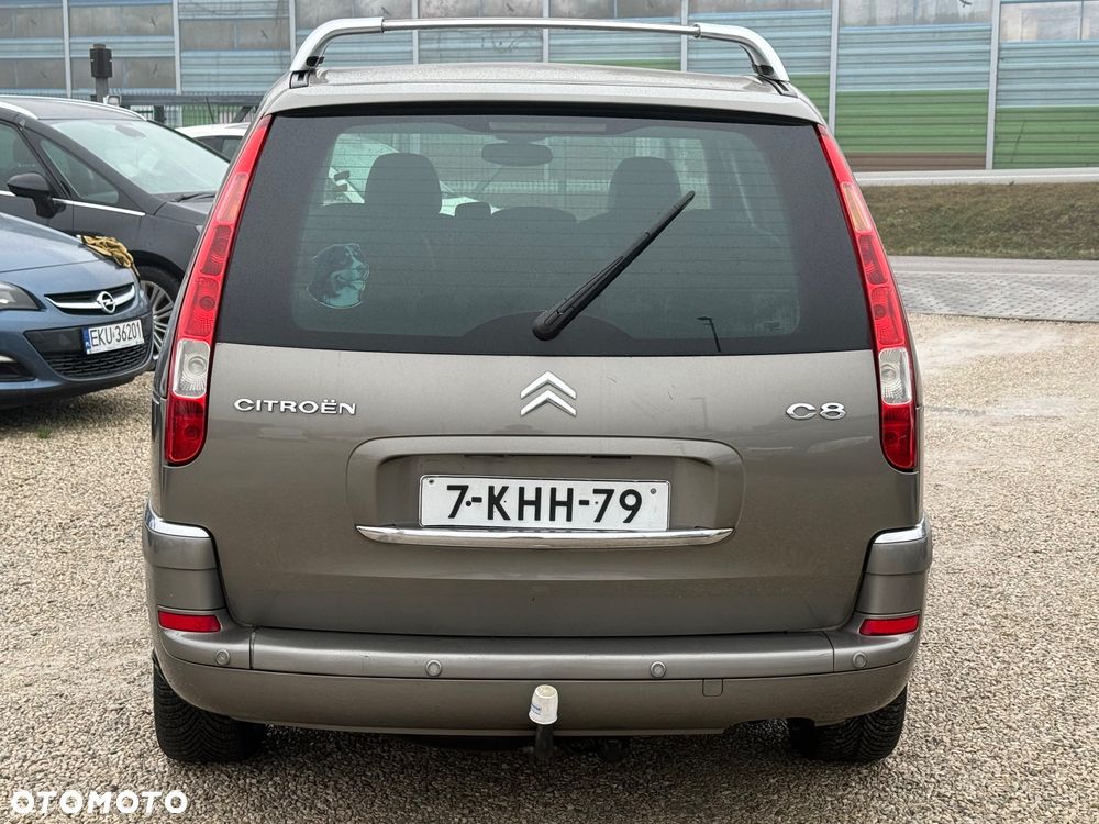 Citroën C8 2.0 16V Style - 10