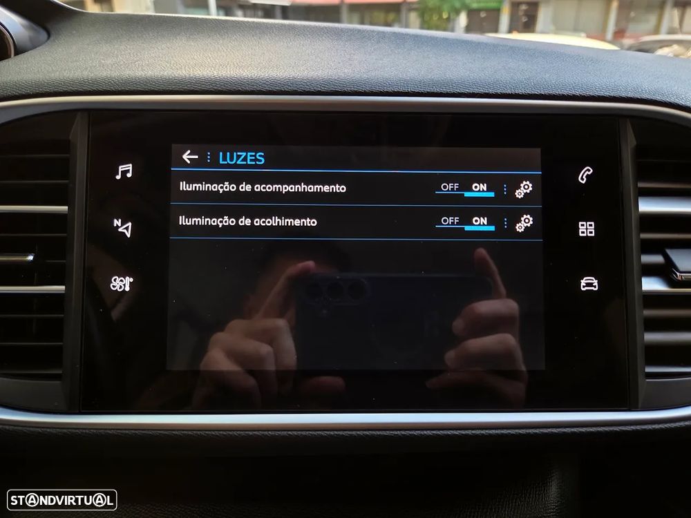 Peugeot 308 1.2 PureTech Allure EAT8 - 51