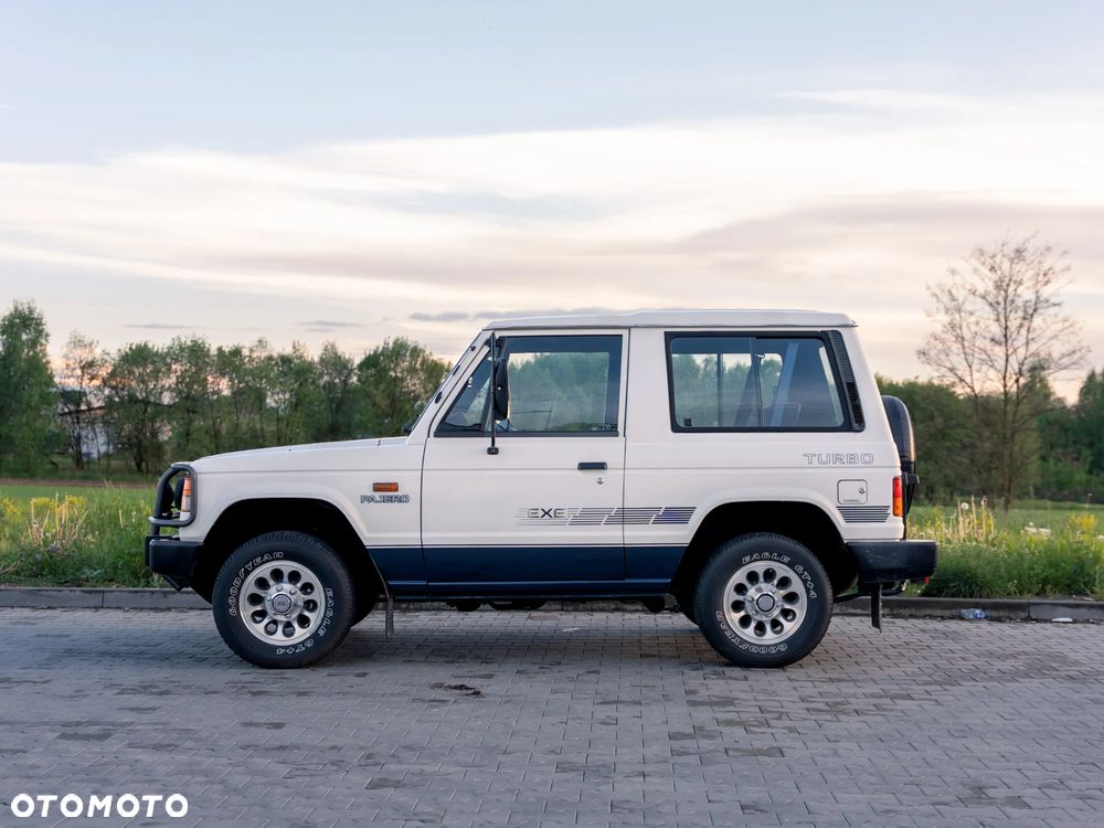 Mitsubishi Pajero - 1