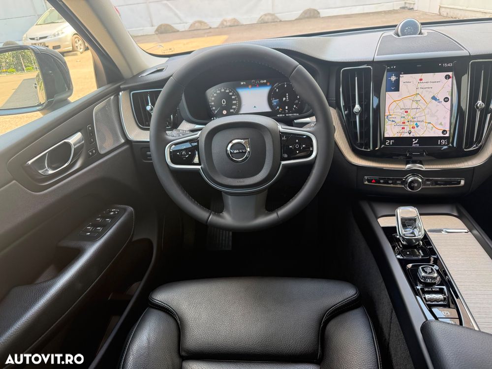Volvo XC 60 B4 MHEV AT8 AWD Inscription - 19