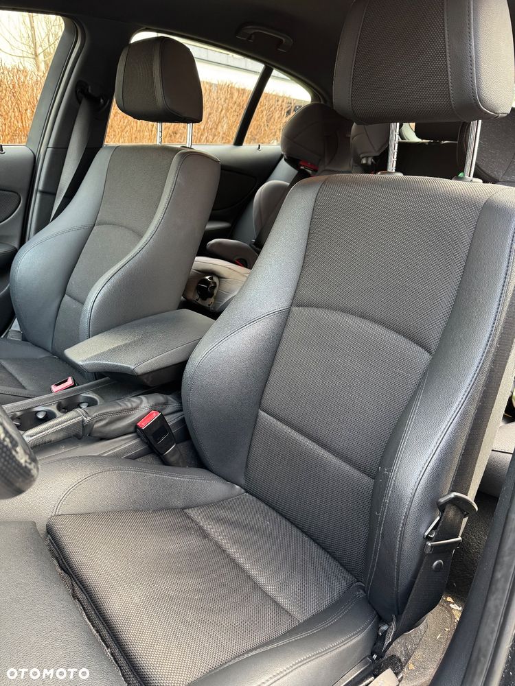 BMW Seria 1 118i - 14