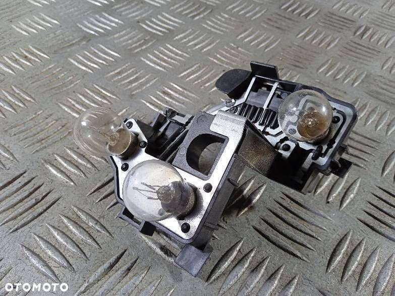 WKŁAD LAMPY TYŁ PEUGEOT 206 CC - 2