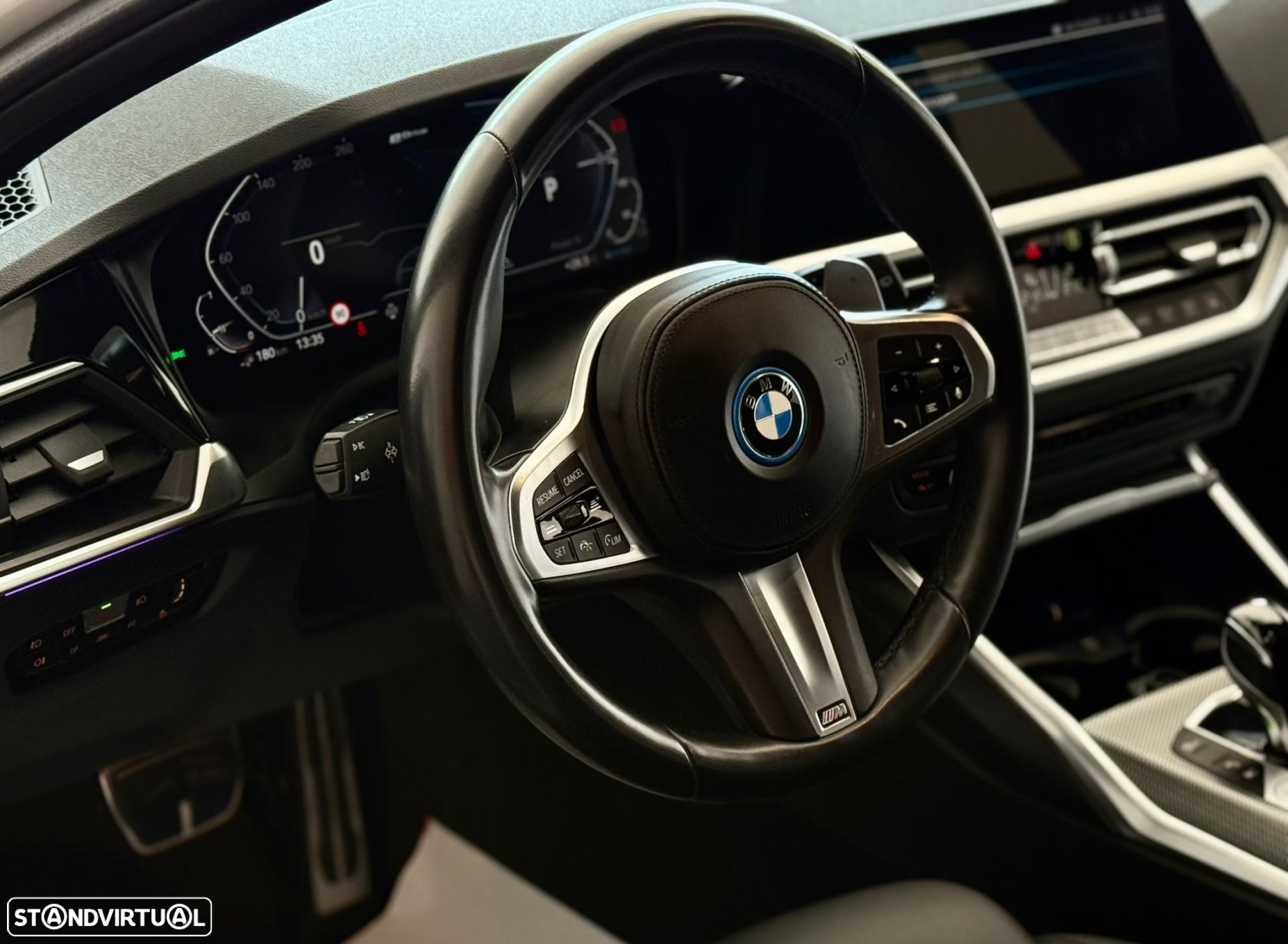 BMW 330 e Touring Pack M Auto - 26
