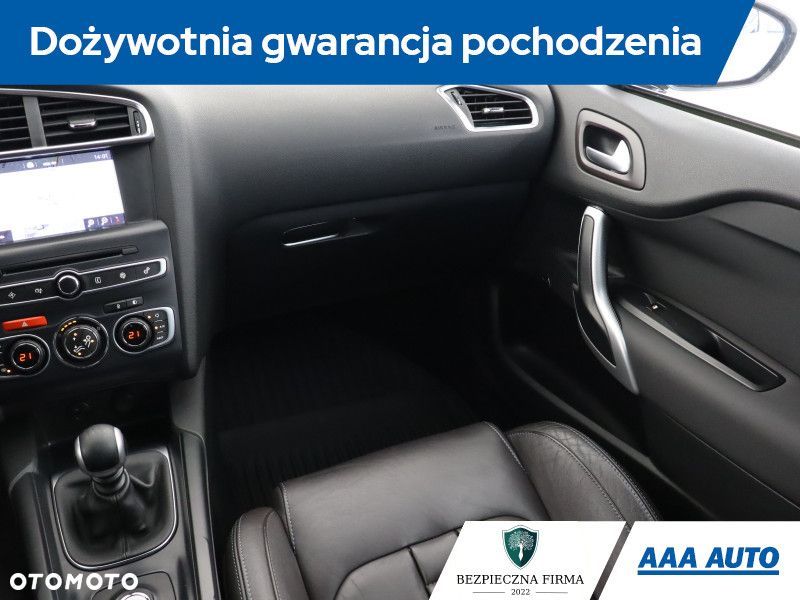 DS Automobiles DS 4 - 10