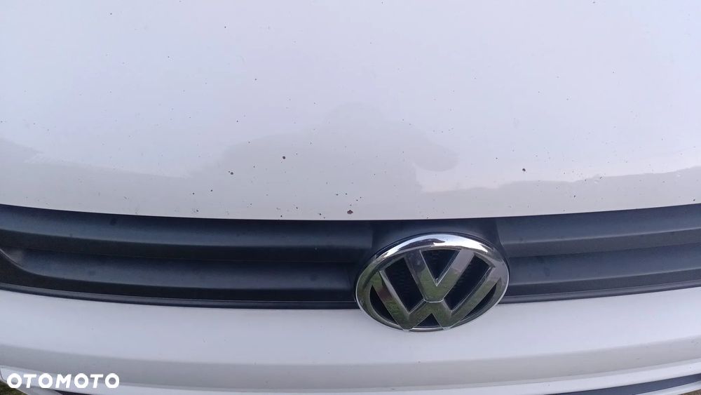 Volkswagen Caravelle - 14