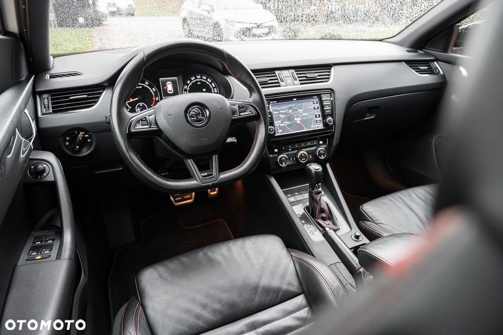 Skoda Octavia 2.0 TSI RS DSG - 32