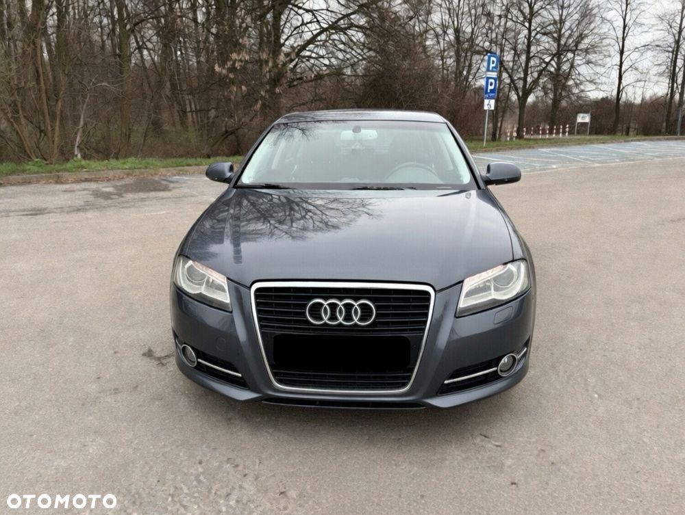 Audi A3 Sportback - 2