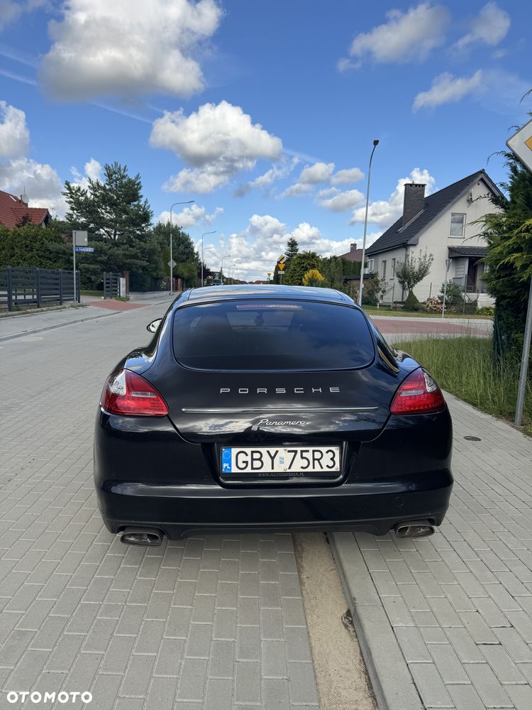 Porsche Panamera Standard - 3