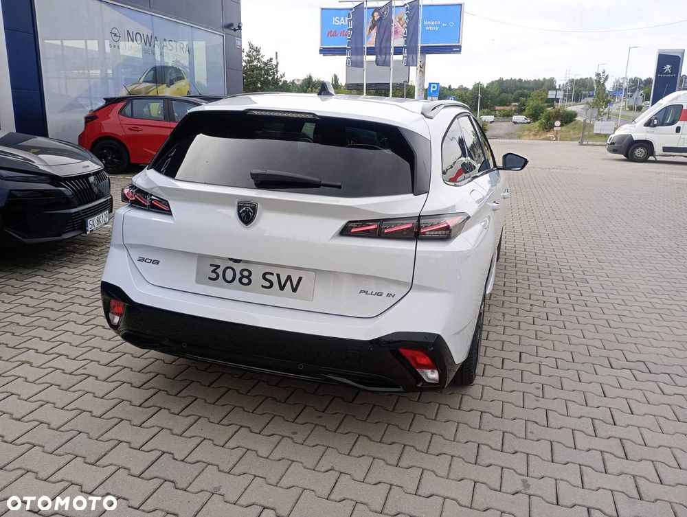 Peugeot 308 - 8