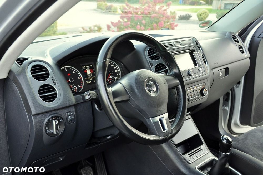 Volkswagen Tiguan - 22