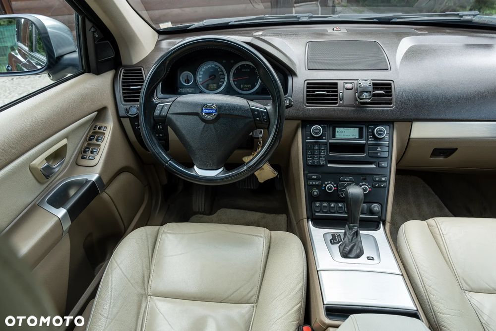 Volvo XC 90 - 30