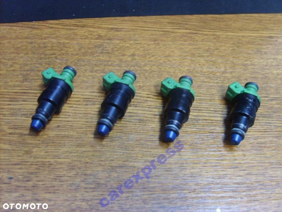 ALFA ROMEO 156 2.0 TS WTRYSKIWACZ 3063/10 - 1