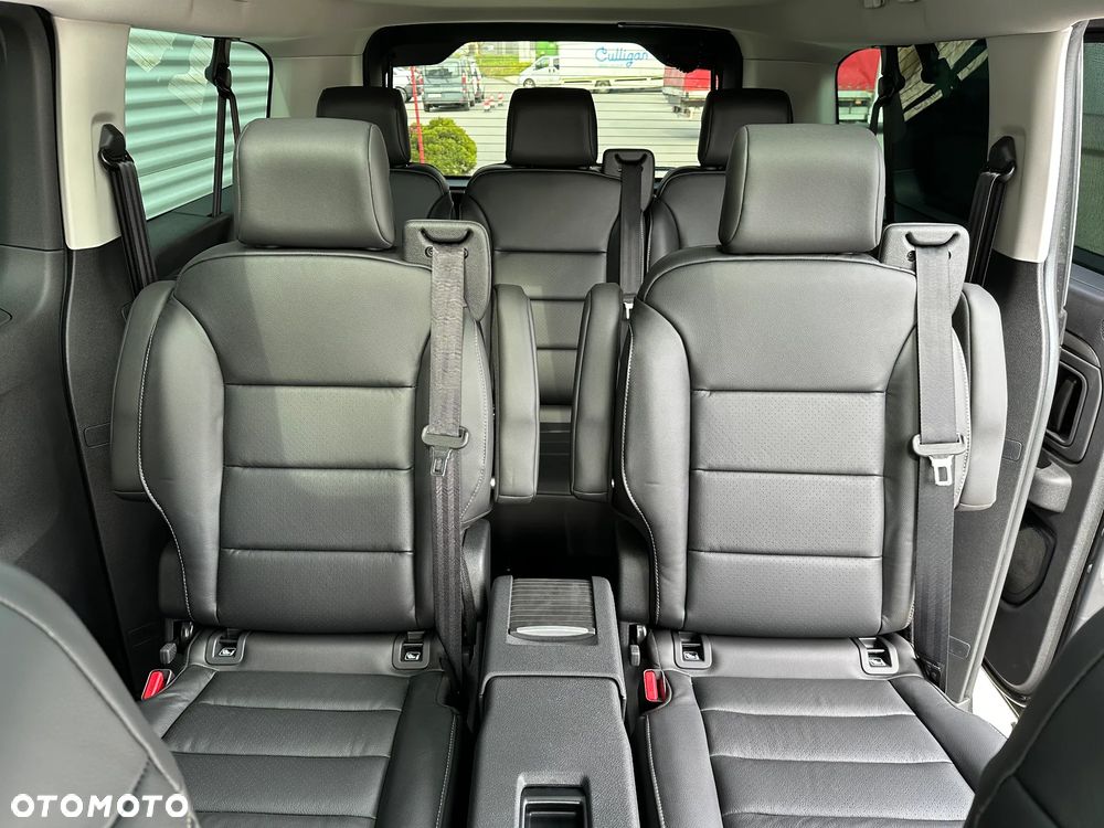 Peugeot Traveller 2.2 BlueHDi Long Business VIP EAT8 - 17